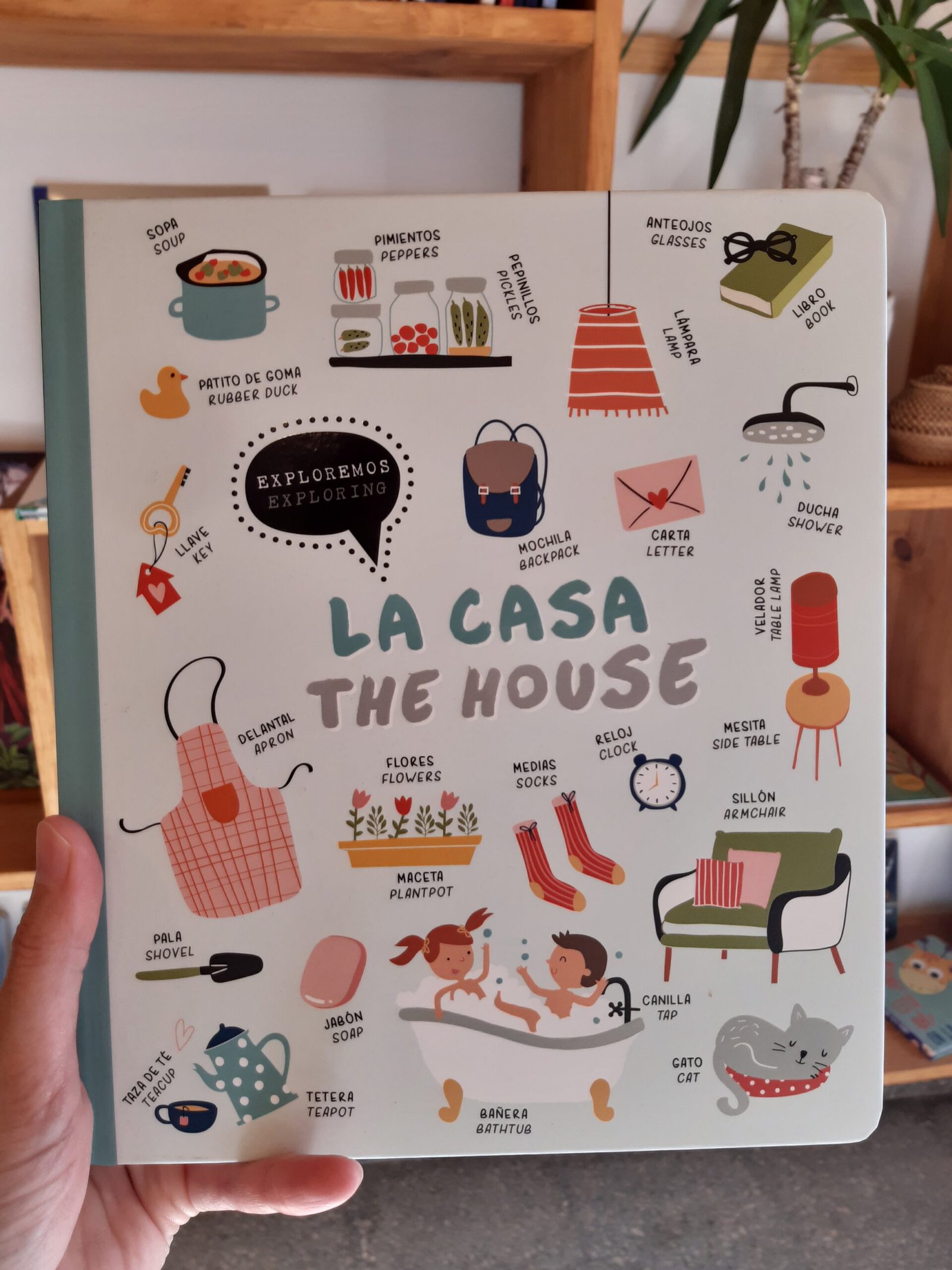 Exploremos la casa (Bilingüe) – Studio Imagebooks