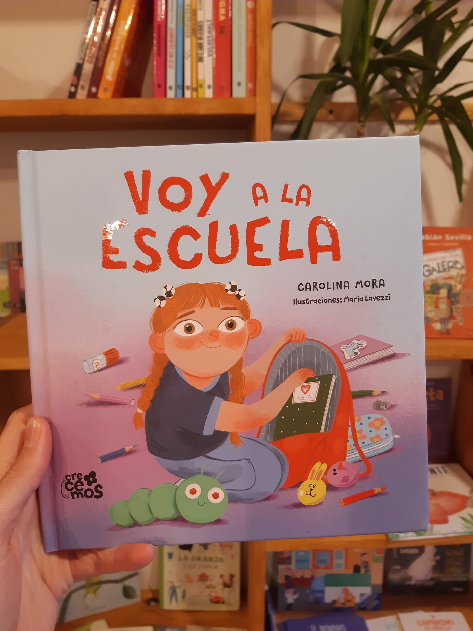 Voy a la escuela - Carolina Mora